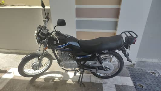 Suzuki GS 150 2024