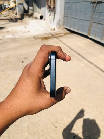 iPhone  13 jv 128 with original charger