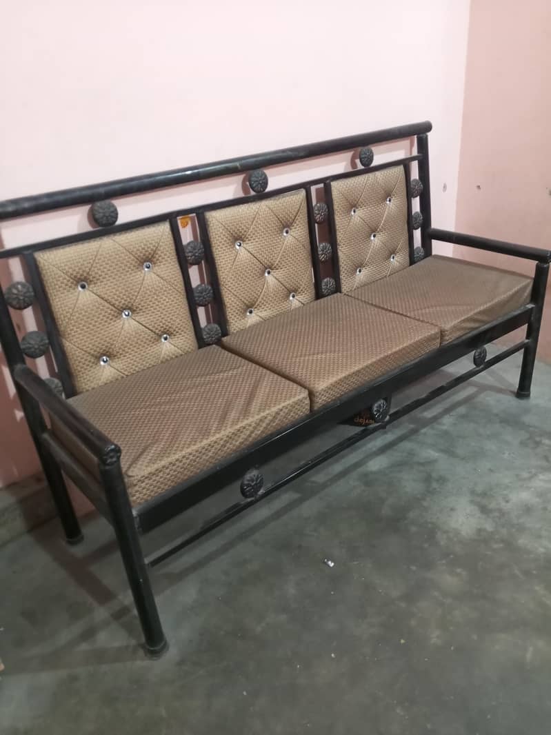 reasonable sofa set 1