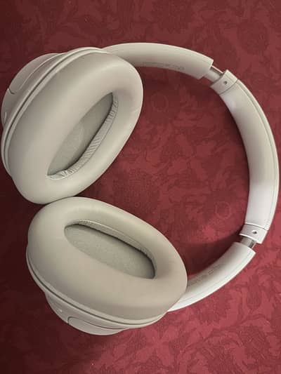 Sony WH-CH720n headphones
