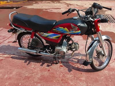 2021 model hai bilkul okay ha