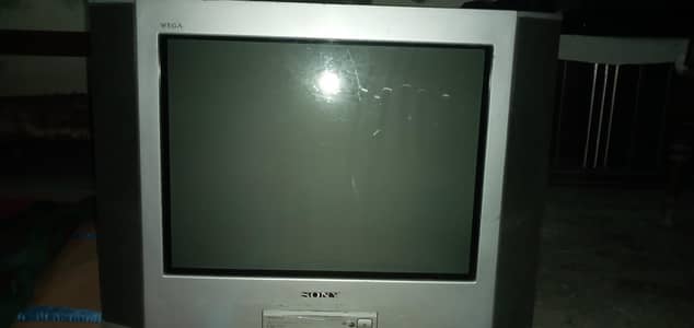 Sony Wega 21 inch TV , good condition