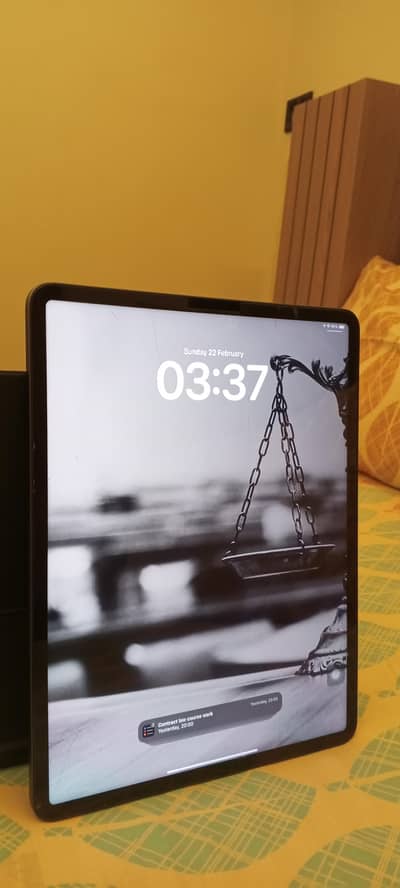 iPad Pro 12.9 M1 with box (New condition]