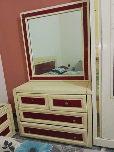 Bed molty foam side tabels dressing tabel