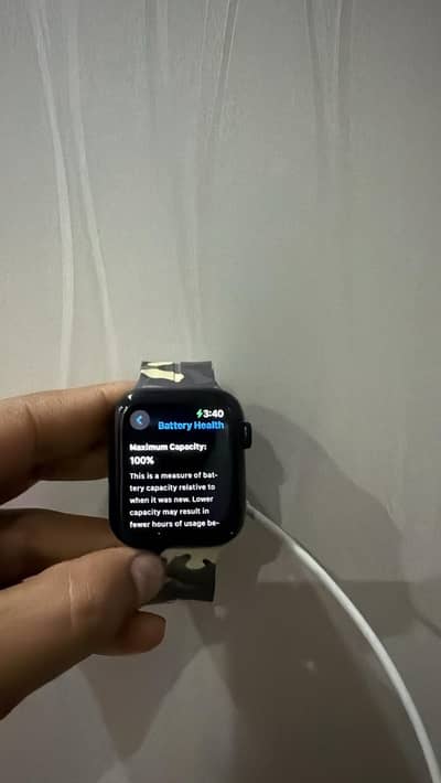 Apple watch se generation 2(2024) slightly used battery health 100