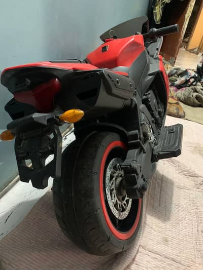 Yamaha r1 model kids bike