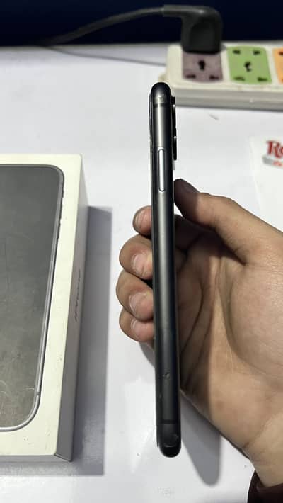 apple iphone 11 | pta approved | 128 gb | black