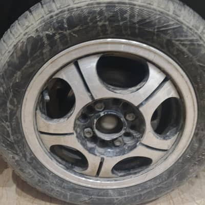 13/17 suzuki every like new minor touch ups