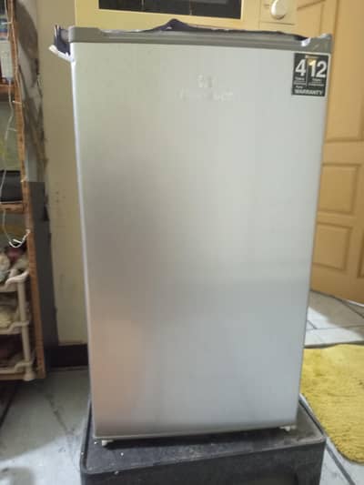 Dawlance room fridge 3 months use only