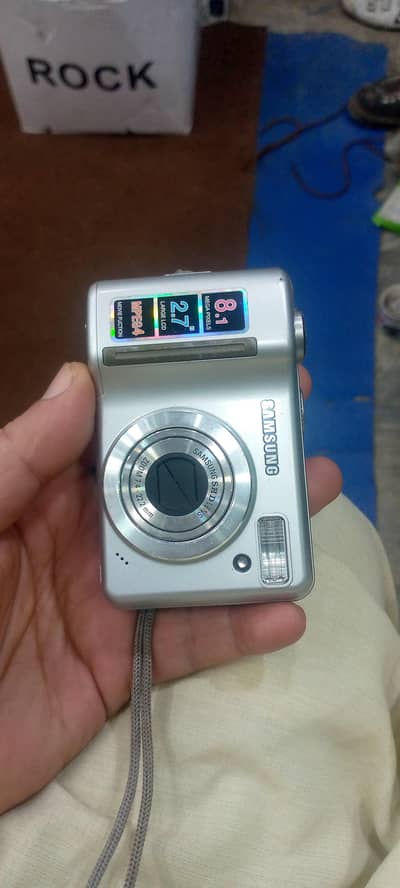 Sony w 310 digital camera like new battery cherger