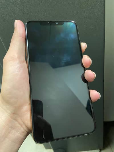 IPhone xs max factory unlock