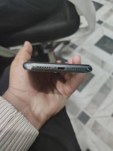 I PHONE 11 NON PTA JV 64 GB SALE AND EXCHANGE POSSIBLE