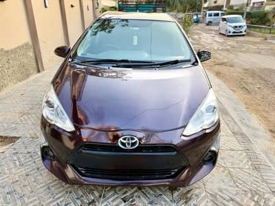 Toyota aqua 2015 model reg 2018 g soft leather full option