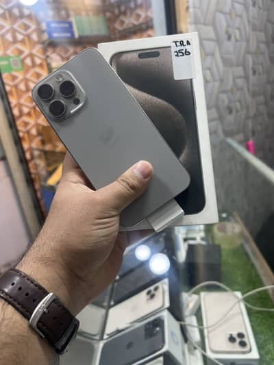 Iphone 15 pro max factory unlock 256gb