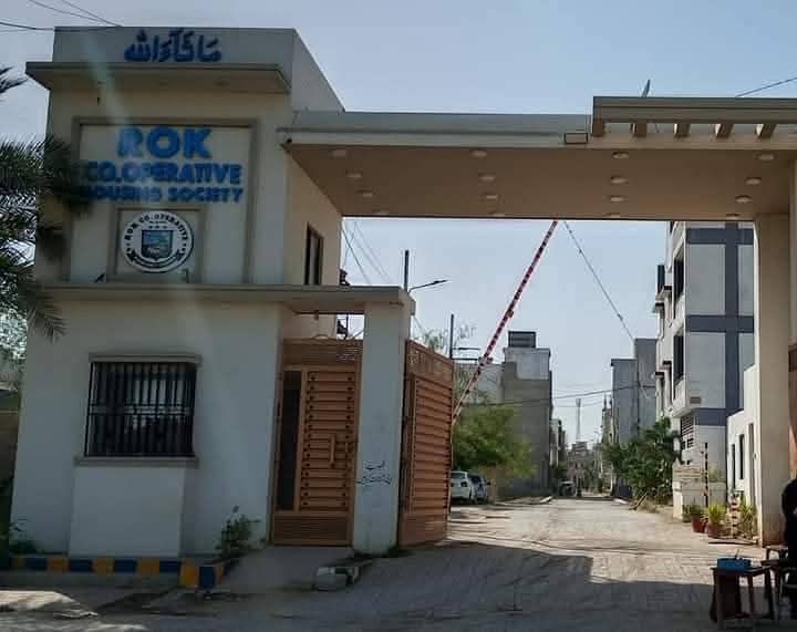 40 Ft Road Plot Available 0