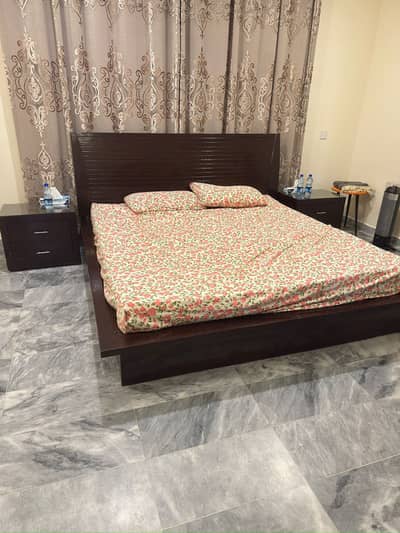 Premium 5-Piece King Size Bedroom Set - Modern Dark Wood Finish