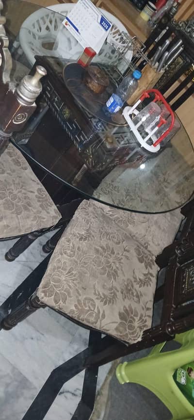 Solid Wood Chinoti Dinning table with 6 chairs