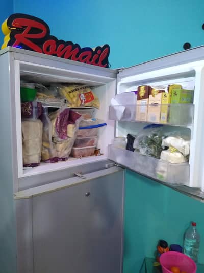 Fridge pel spire excellent condition