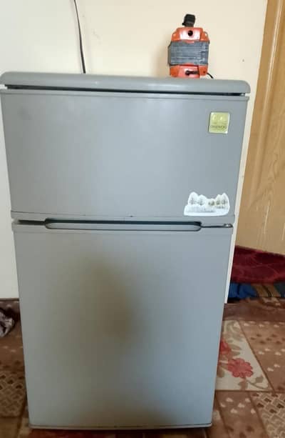 serious costomers rabta kare time pas wale door rahe