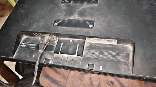 Dell 22” LCD Screen – Best for Office & Home Use