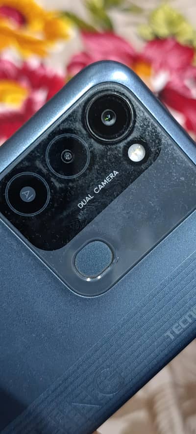 Budget mobile phone under 15k