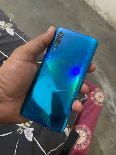 Samsung A30S 4/128 Exchange ho jaye ga
