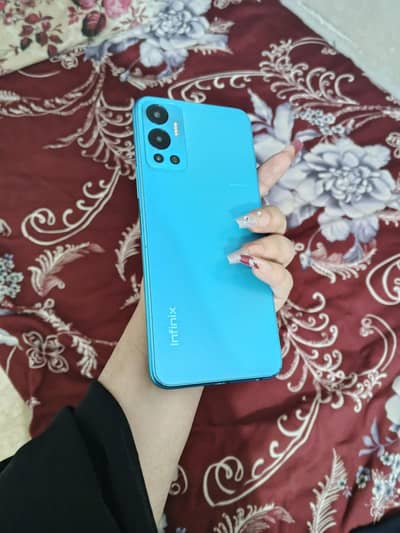 Infinix hot 12