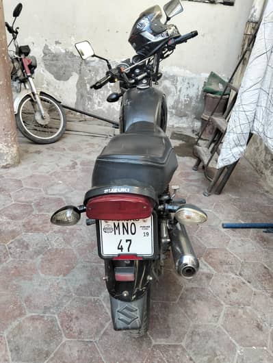 Suzuki GS 150 SE