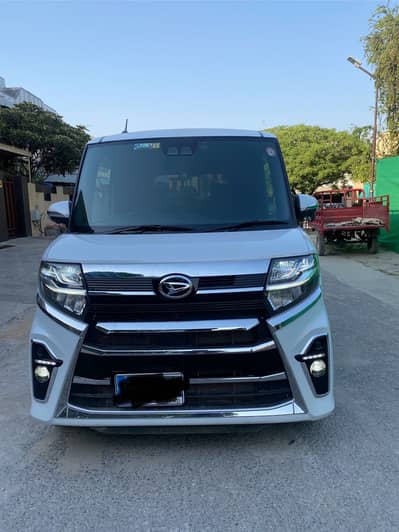 Daihatsu tanto custom rs