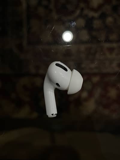 airpods pro left side