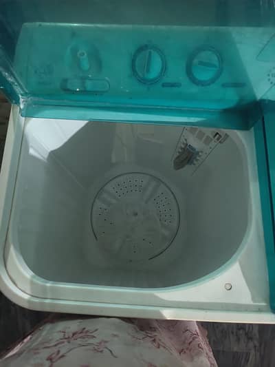 Haier Washing And Dryer Machine