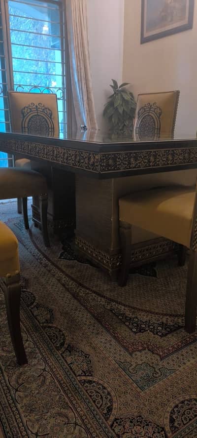 6 chairs Dining Table for sale