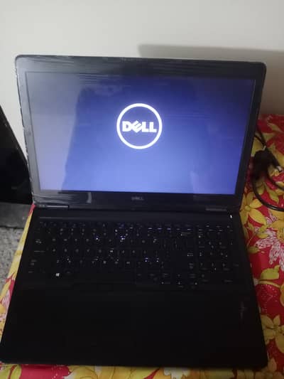 Dell latitude e5550 for parts , motherboard problem hai
