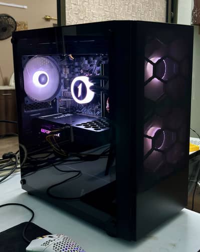 Ryzen 5 5600 | B450 Mobo |32GB Ram | RTX 3050 | Liquid Cooler