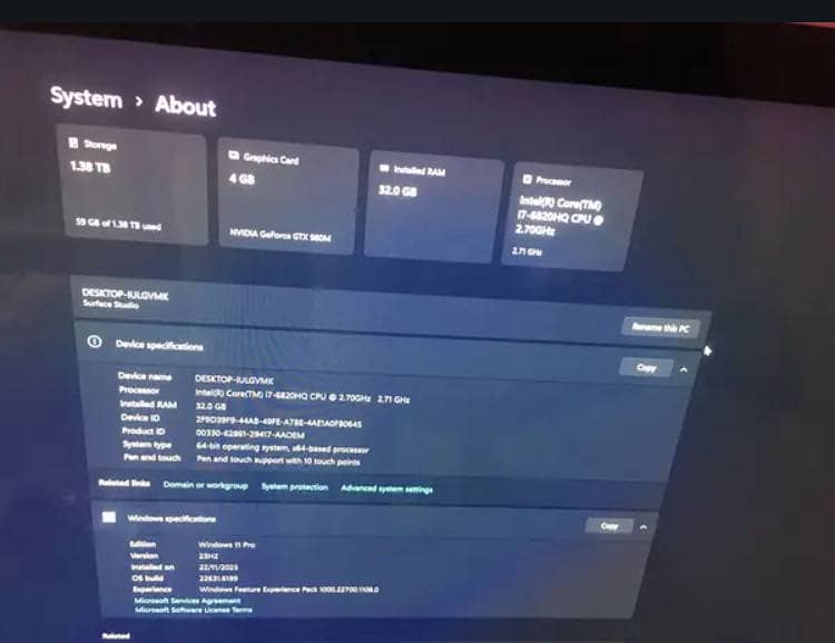 Microsoft Surface Studio screen size 28” 3