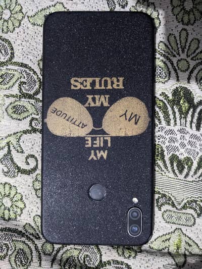 HUAWEI P20 LITE. . 4GB ram 64GB ROM . Best for Use