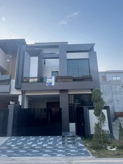 5 Marla Brand New House For Sale Direct Meeting With Owner In Parkview City Lahore
