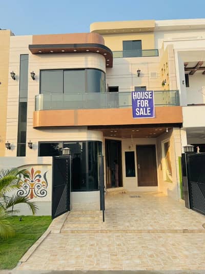 5 Marla Brand New House For Sale Direct Meeting With Owner In Parkview City Lahore
