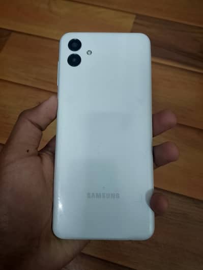 SAMSUNG GALAXY A04