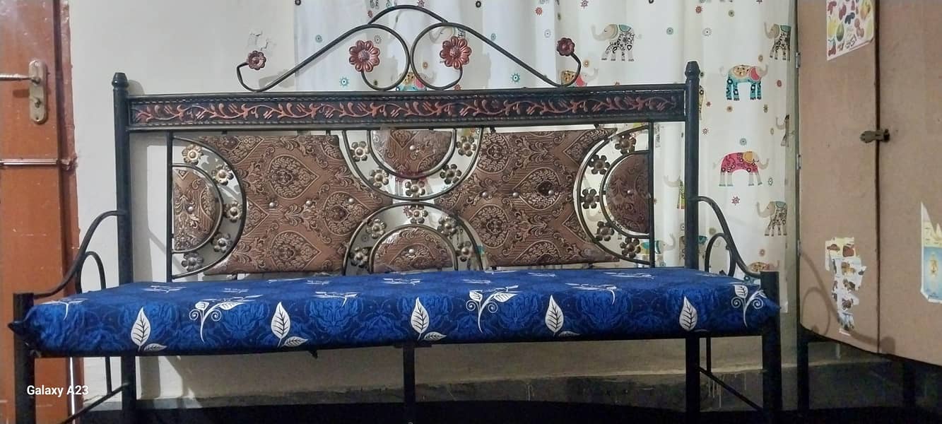 Sofa set with Table 1