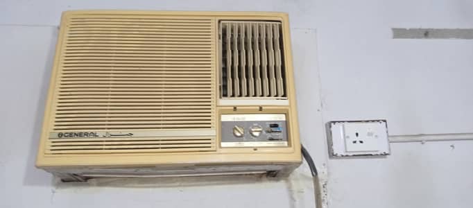 general ac with orignal gas and clean condition