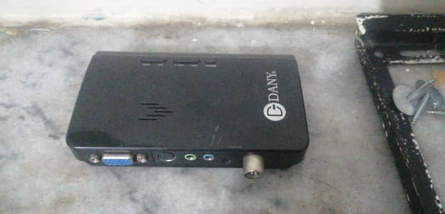 External TV Tuner (Digital Computer TV Program Receiver)MODEL HDTV-600
