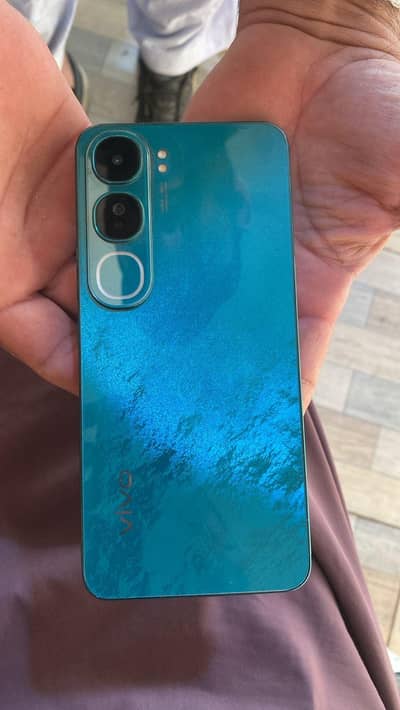 vivo y200 8GB,256 exchange possible PTA official approved only books