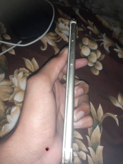 Iphone 7 plus pta approved 32 GB