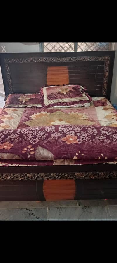 king size Bed without metres