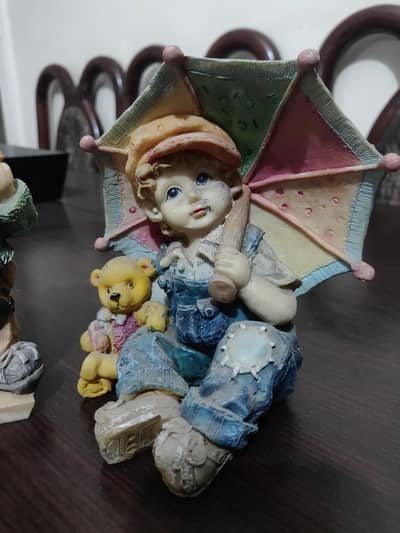 imported ceramics  show piece