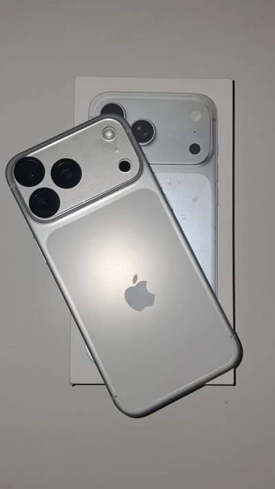 iPhone 17 Pro Max LLA