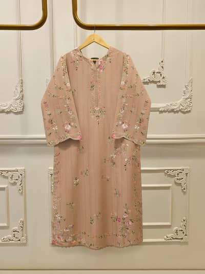 clothes are available original brand