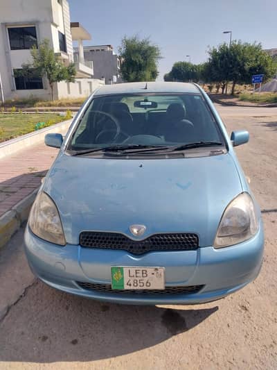 Toyota vitz 1.0L good car