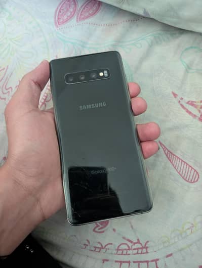 Samsung Galaxy S10+ Dotted